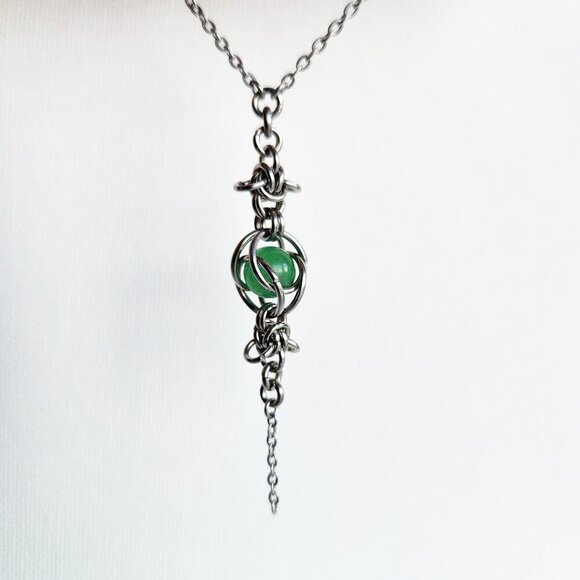 Gothic green witch chain mail necklace with a small silver chain - Picture 6 of 7